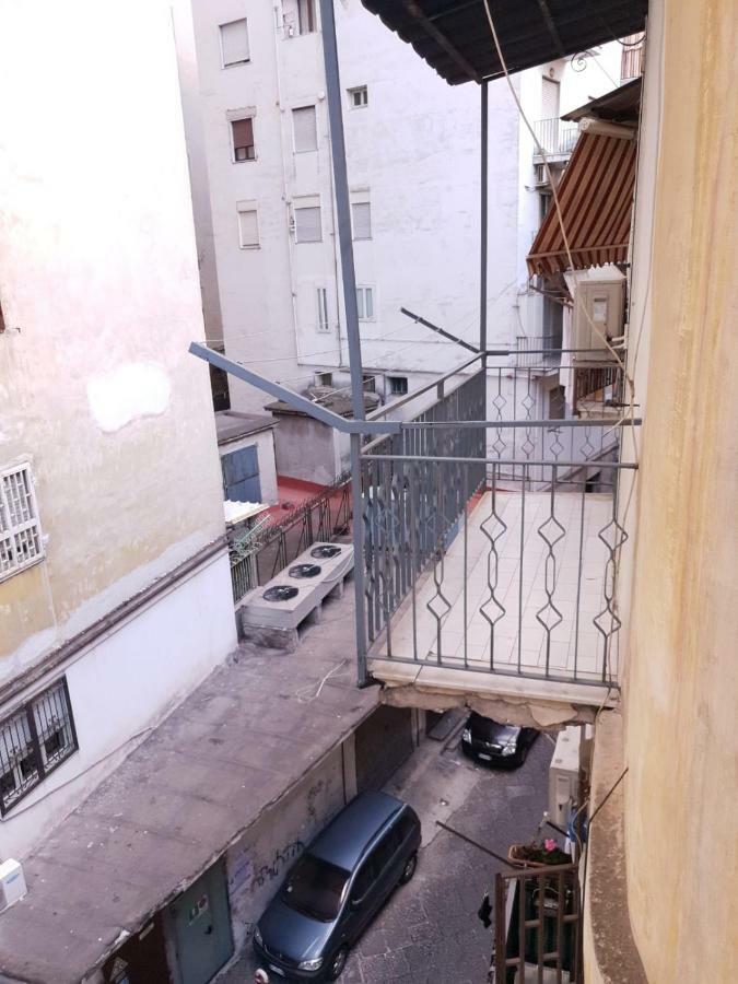 Appartement Nanas à Naples Extérieur photo